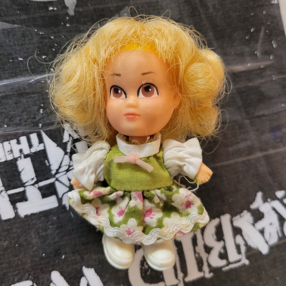 Vintage 1968 Hasbro Storykins ~ Goldilocks 3" Doll ~ w/Dress 8702